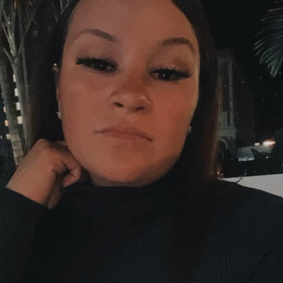 Meet your Posher, Rebecca - Picture 1 of 1